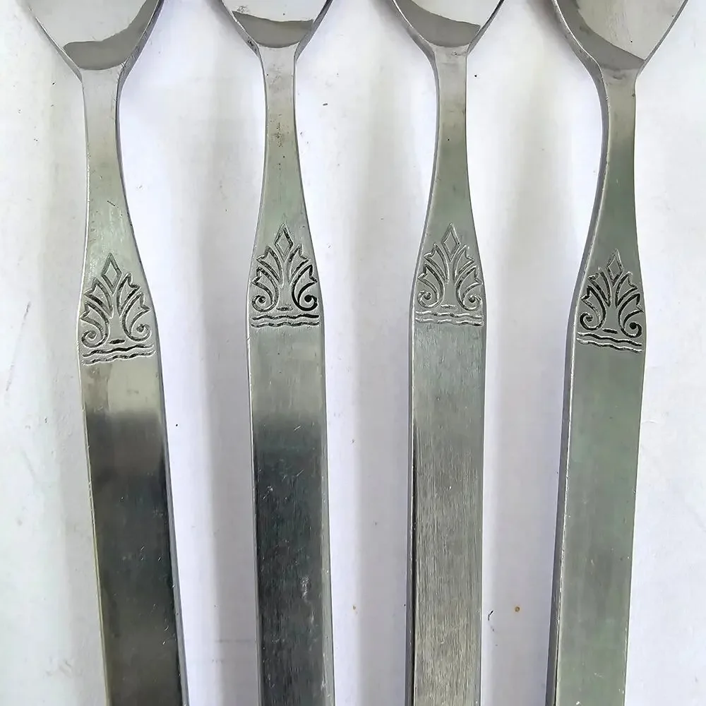 Towle Supreme Cutlery Iced Tea Spoons Pattern TWS202 Japan Stainless Steel VTG